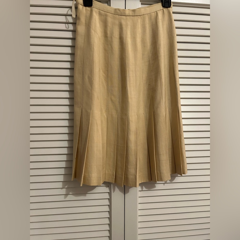Dana Buchman Silk Pleated Skirt - New